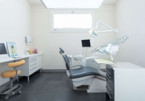 Studio dentistico Fabbri 5 Dr. Matteo Biancalana 10 a1e66711